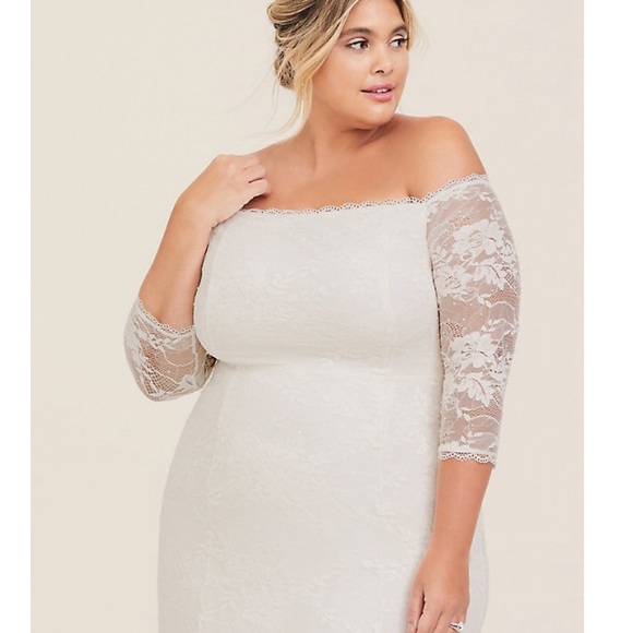 Torrid Plus Size Wedding dress - Picture 3 of 8